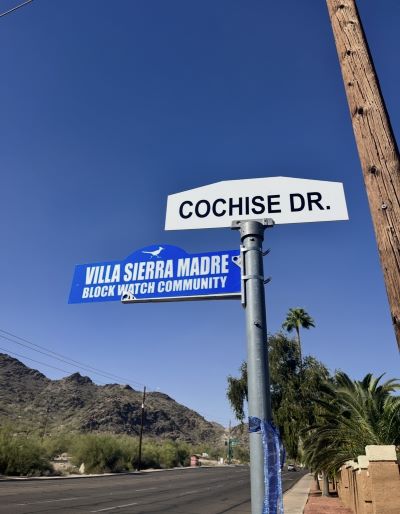 Villa Sierra Madre Block Watch - Sign Toppers